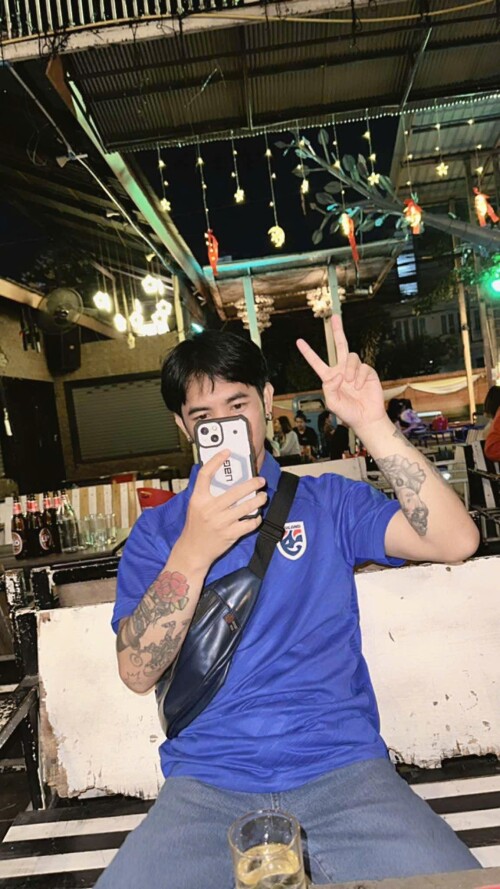 3a4f3ce5d9a2cf49ced1932fddcead15.jpg