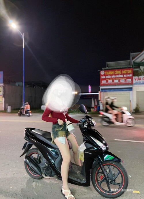 8eb05a075def7162a6445fa8042cd210.jpg